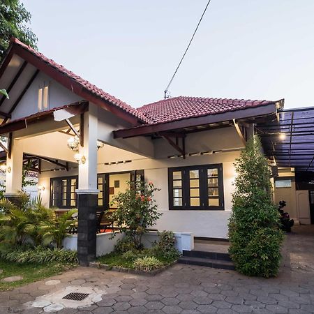 Ndalem Sarengat Lejlighed Yogyakarta Eksteriør billede